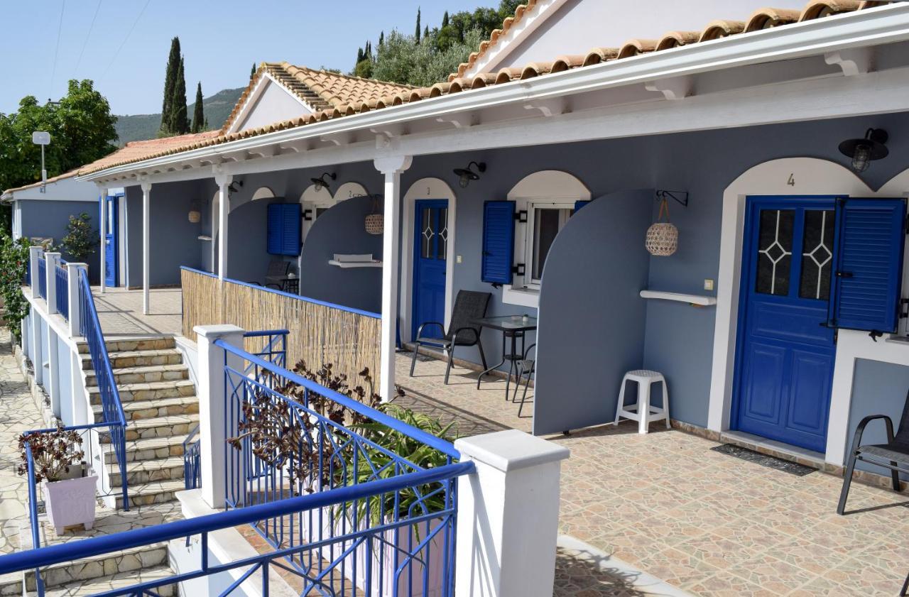 Val Di Compare Apartments Вати Екстериор снимка