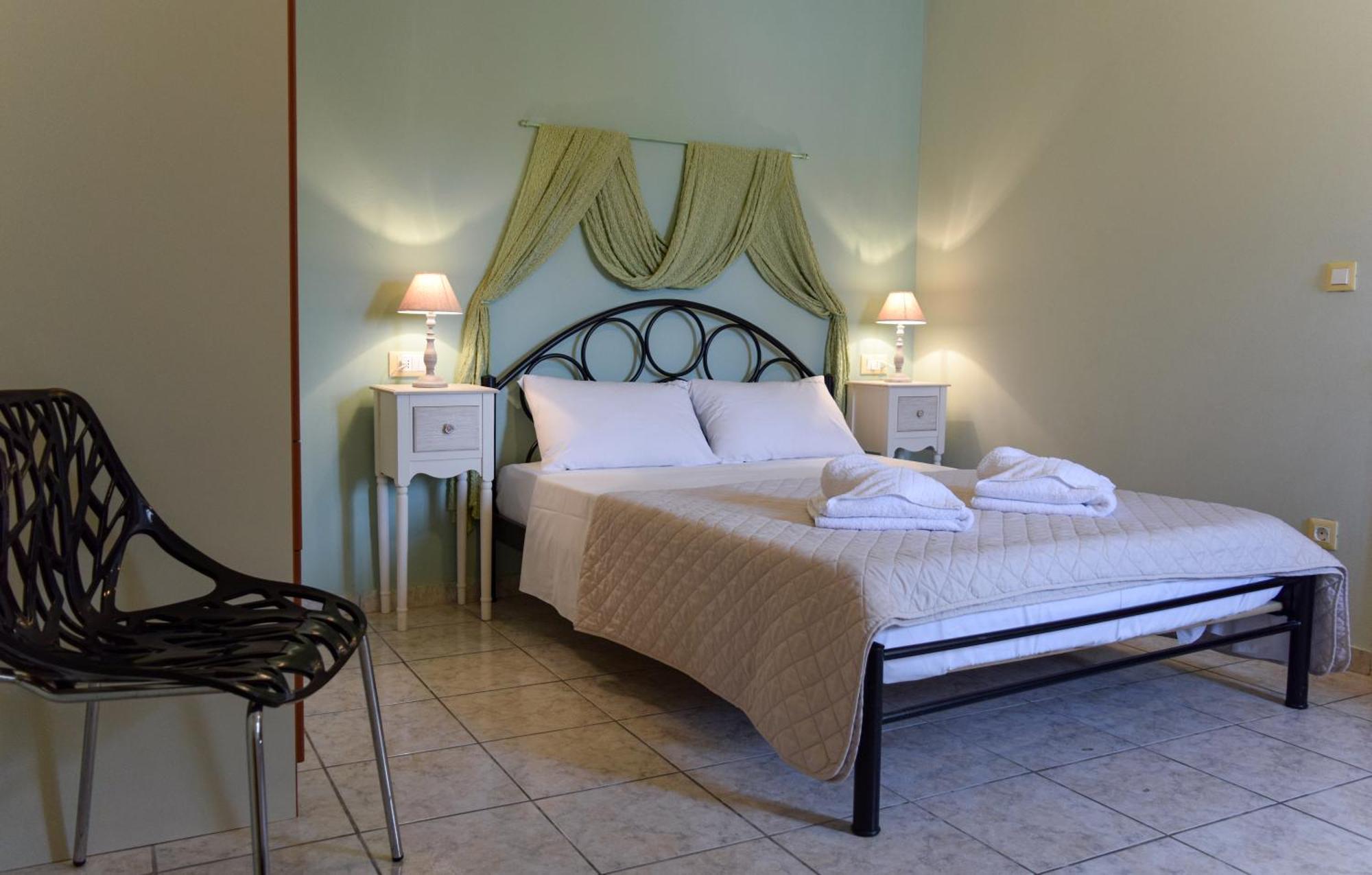 Val Di Compare Apartments Вати Екстериор снимка