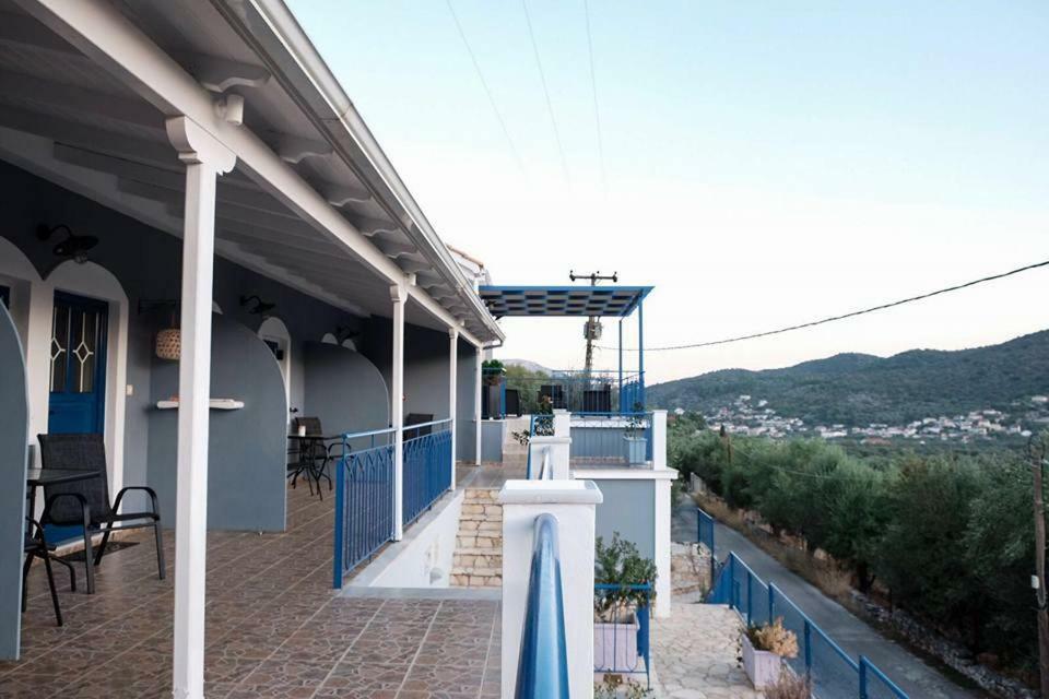 Val Di Compare Apartments Вати Екстериор снимка